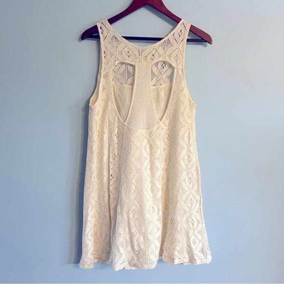 Empyre Dresses & Skirts - Summer Dress EMPYRE SHARA CROCHET Back DETAIL CREAM — NWT 🏷️ Sz Medium